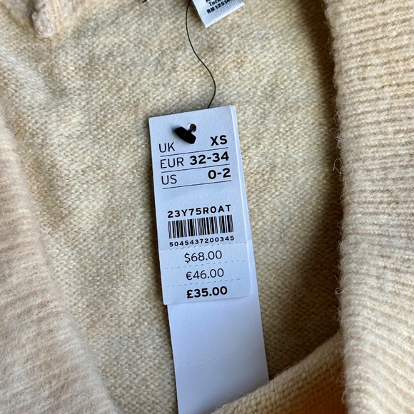 NWT Topshop XS Neutral Fuzzy Sweater V-Neck Lightweight Knit - Picture 6 of 13